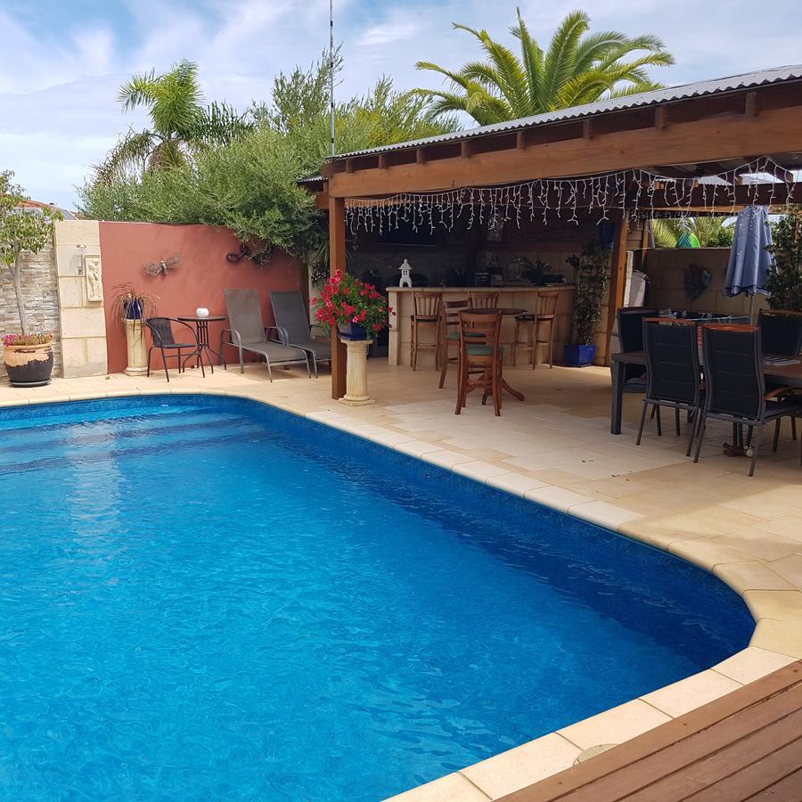 Ocean Reef Homestay Perth Bagian luar foto
